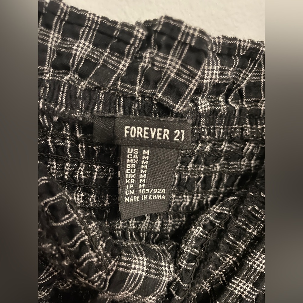 Forever 21 - Picture 2 of 3